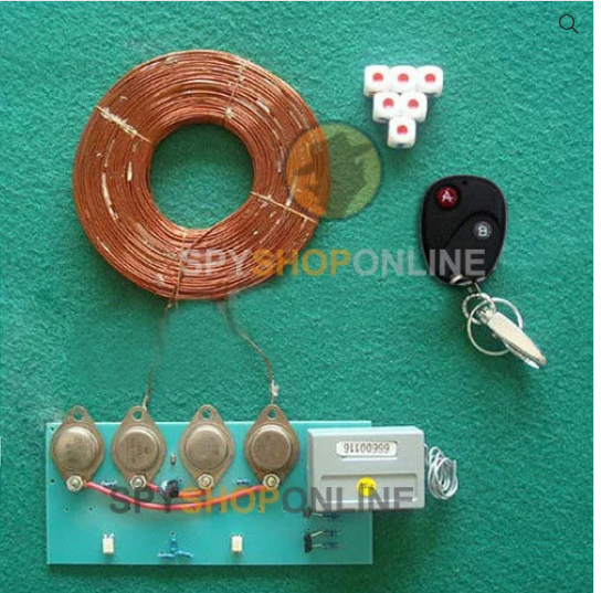 Remote Control Dice with Circuit Device for Casino Table